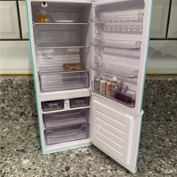 Mini Brands Mini Fridge Playset - Blue - Picture 3 of 5